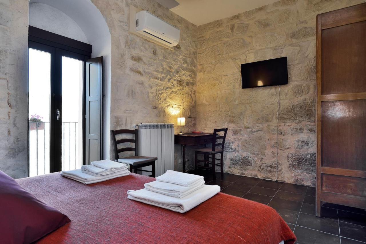 Le Luci Su Ibla - Ospitalita Con Vista Bed & Breakfast Ragusa Bagian luar foto